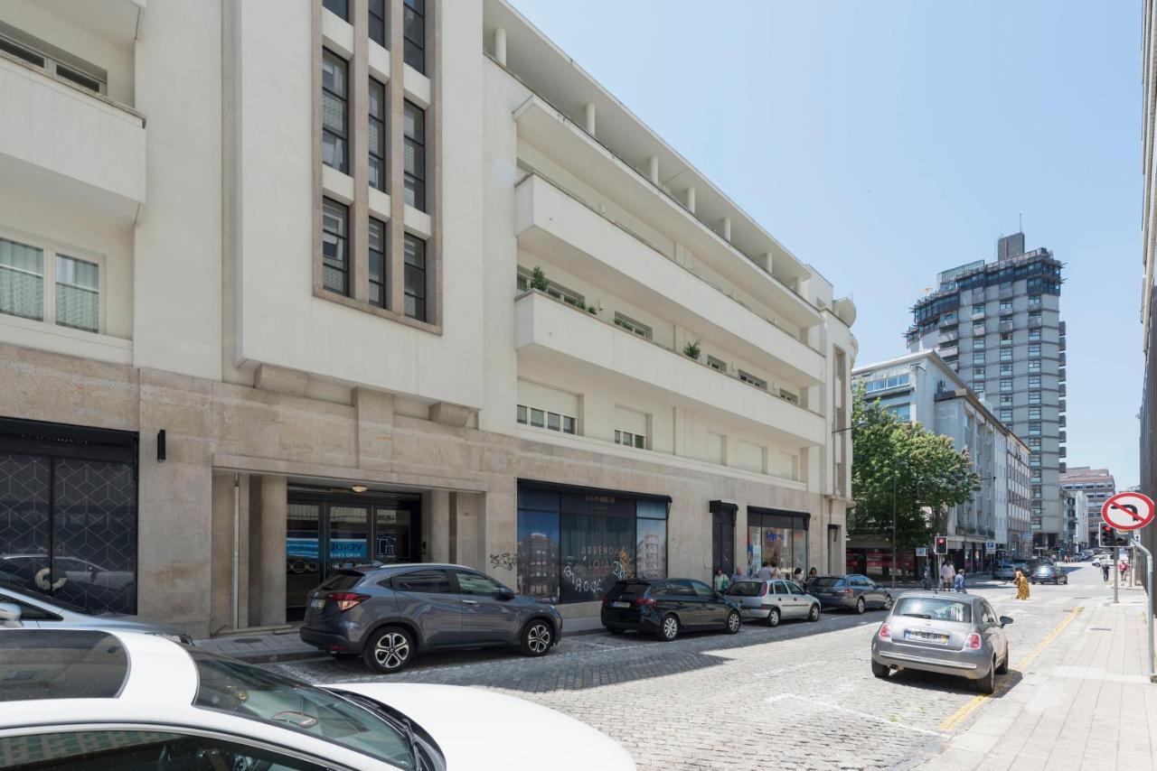 Emporium Deluxe 3Br Apartment W/ Private Parking By Lovelystay OOporto Esterno foto