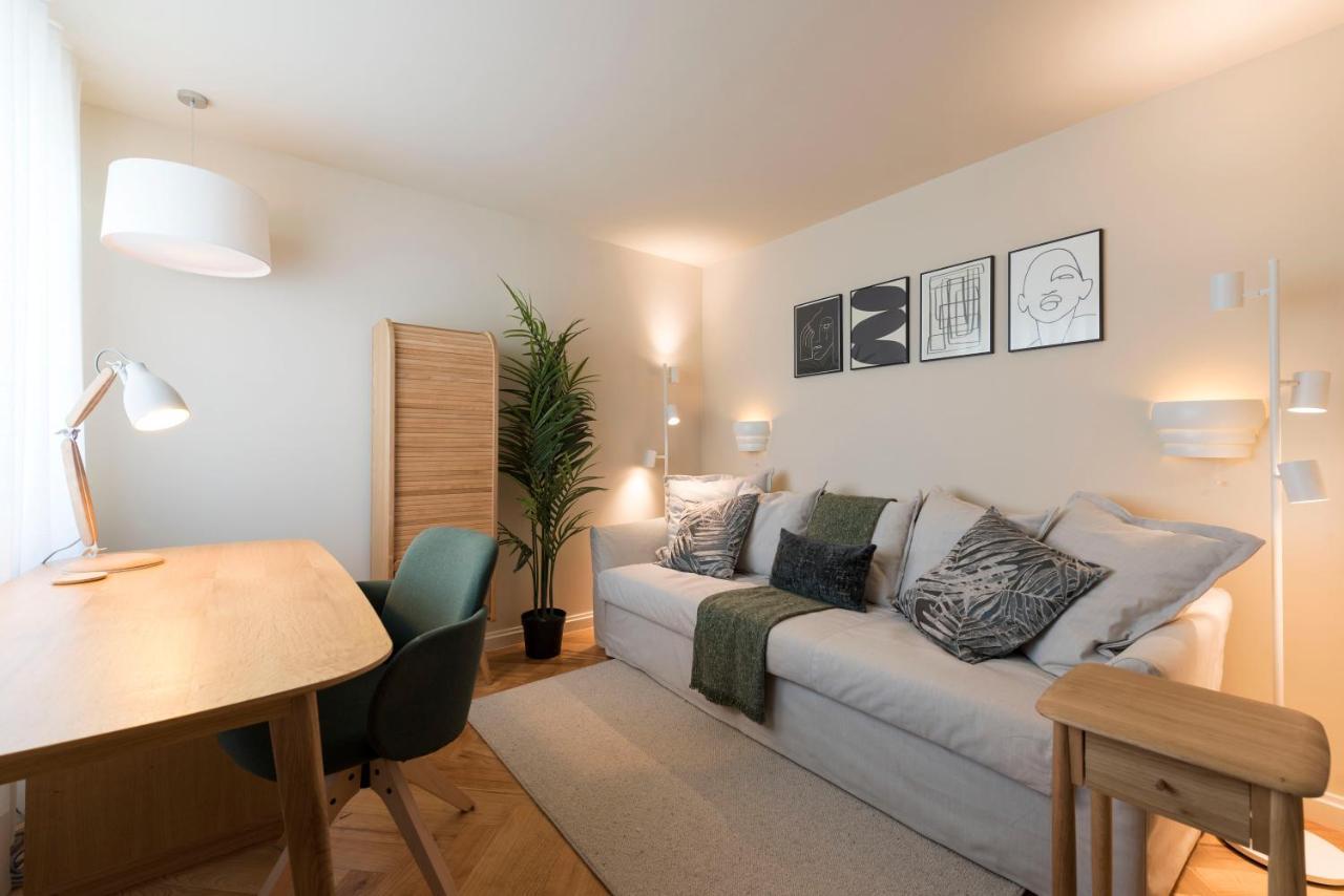 Emporium Deluxe 3Br Apartment W/ Private Parking By Lovelystay OOporto Esterno foto