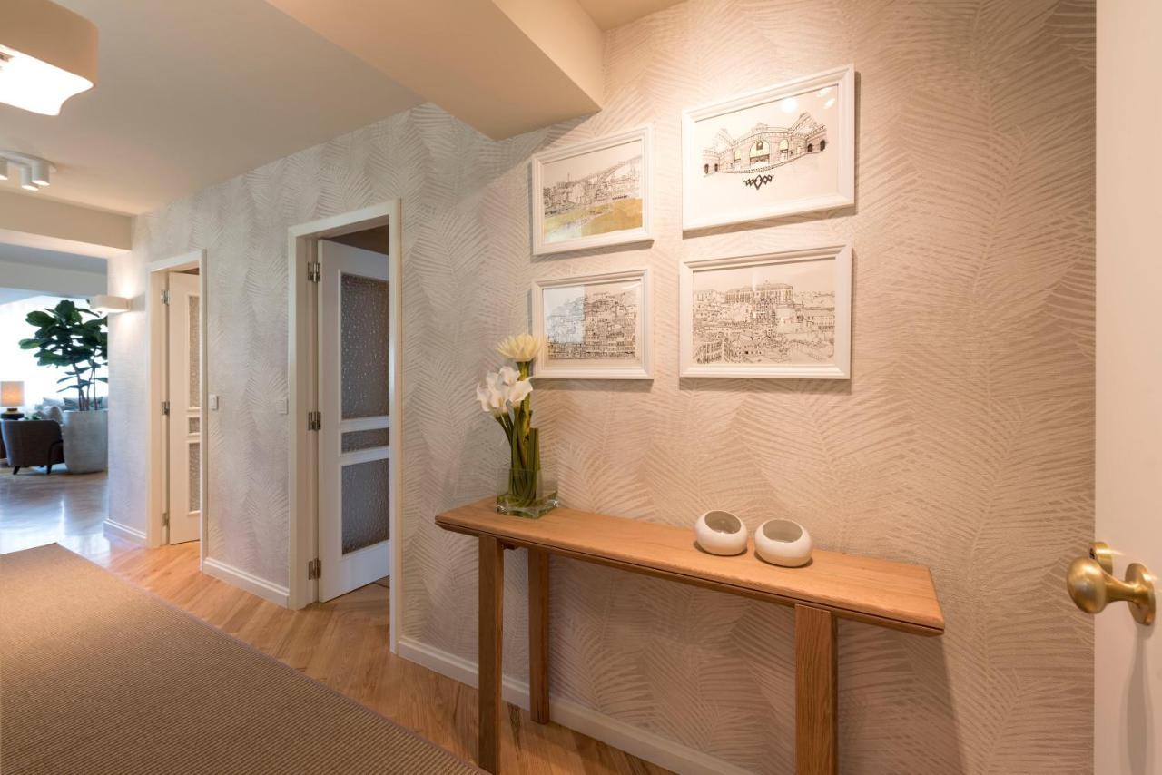 Emporium Deluxe 3Br Apartment W/ Private Parking By Lovelystay OOporto Esterno foto