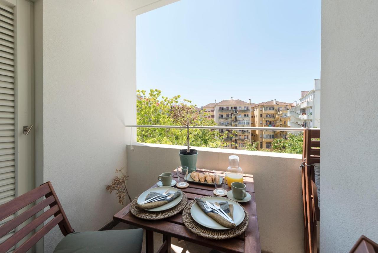 Emporium Deluxe 3Br Apartment W/ Private Parking By Lovelystay OOporto Esterno foto