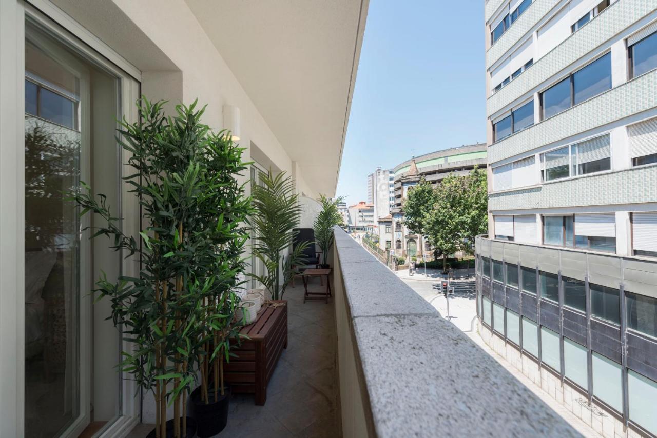 Emporium Deluxe 3Br Apartment W/ Private Parking By Lovelystay OOporto Esterno foto
