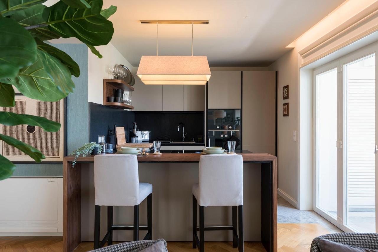 Emporium Deluxe 3Br Apartment W/ Private Parking By Lovelystay OOporto Esterno foto