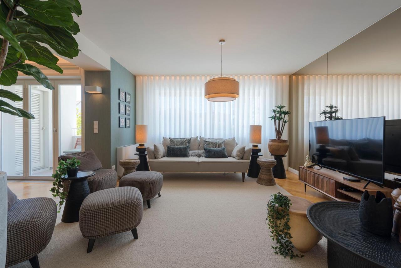 Emporium Deluxe 3Br Apartment W/ Private Parking By Lovelystay OOporto Esterno foto