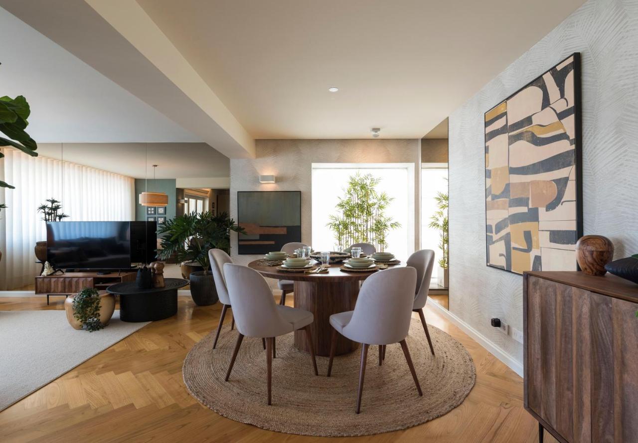 Emporium Deluxe 3Br Apartment W/ Private Parking By Lovelystay OOporto Esterno foto