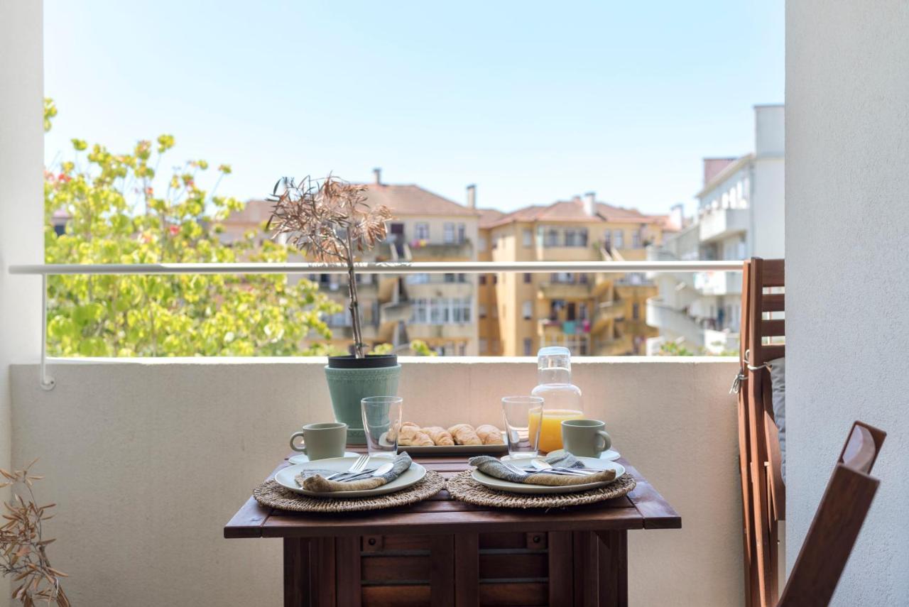 Emporium Deluxe 3Br Apartment W/ Private Parking By Lovelystay OOporto Esterno foto