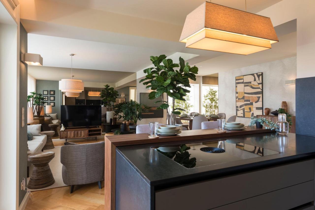 Emporium Deluxe 3Br Apartment W/ Private Parking By Lovelystay OOporto Esterno foto
